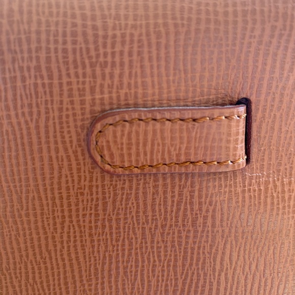 Biscuter Barcelona Leather Handbag - Picture 16 of 16